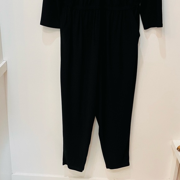 NWT Torrid Black Crepe Lace-Up Jumpsuit size 2 X - Picture 4 of 10